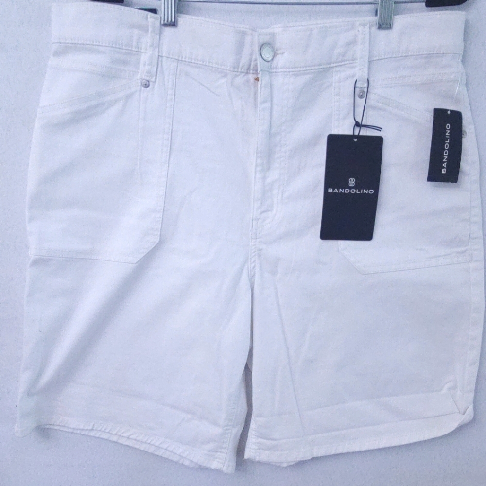 NWT Bandolino DIONNE Flawless Short Womens 16 White Stretch 8.5"‎ Inseam Cotton